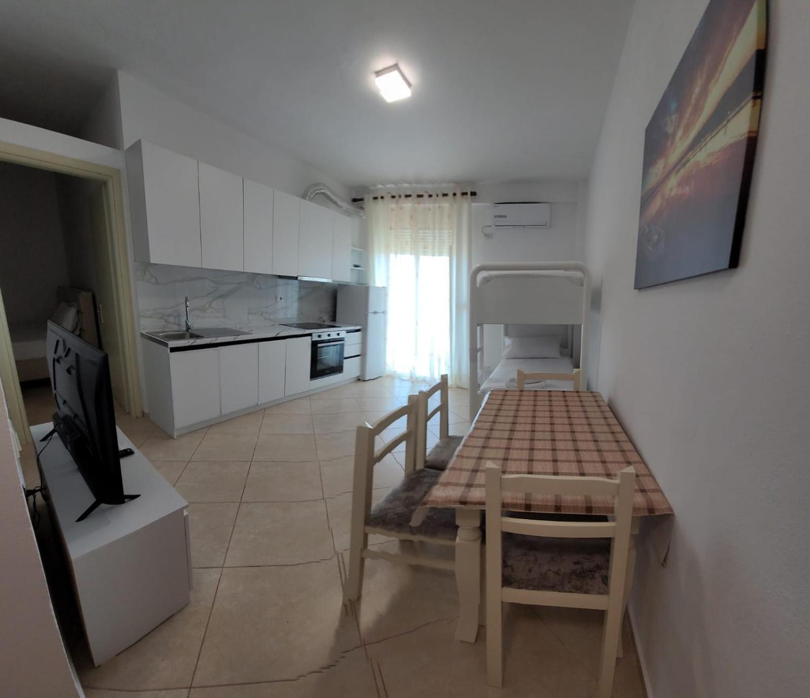Sea View Vlora Apartment Luaran gambar